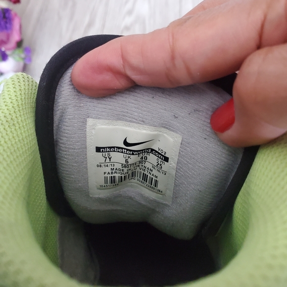 Nike Rubber Shoes Kids - Picture 4 of 5